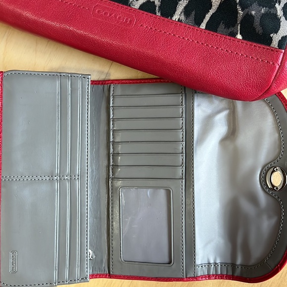 NWOT Coach Ocelot Print Carrie Tote & Wallet Set - Picture 9 of 10